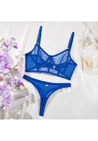 Intica - Komplet bielizny z siateczki z biustonoszem i stringami na romantyczne wieczory Zonda. Kolor: niebieski. Materiał: materiał