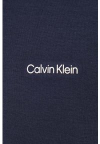 Calvin Klein bluza męska kolor granatowy z kapturem gładka. Typ kołnierza: kaptur. Kolor: niebieski. Materiał: dzianina. Wzór: gładki #4
