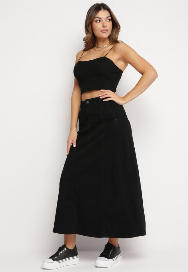 Born2be - Czarna Spódnica Maxi Trapezowa Blovima. Kolor: czarny. Materiał: tkanina