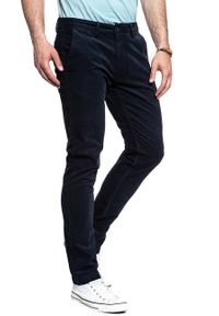 Lee - LEE SPODNIE MĘSKIE CHINO DARK MARINE L768WJ21. Materiał: materiał. Styl: marine #9