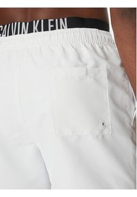 Calvin Klein Swimwear Szorty kąpielowe KM0KM01093 Biały Regular Fit. Kolor: biały. Materiał: syntetyk