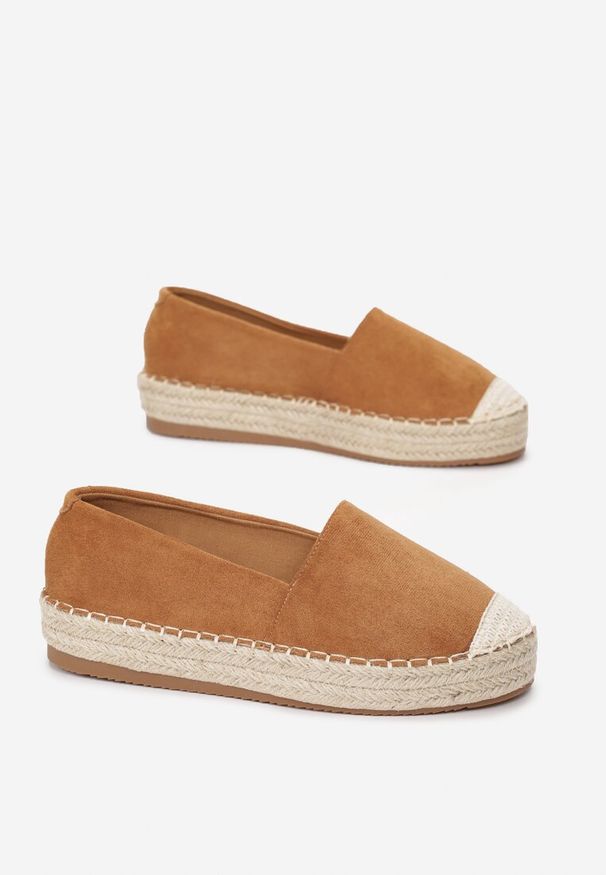 Renee - Camelowe Espadryle na Plecionej Podeszwie Sirelora. Okazja: na co dzień, na spacer. Kolor: beżowy. Materiał: len, jeans. Sezon: wiosna, lato. Styl: casual