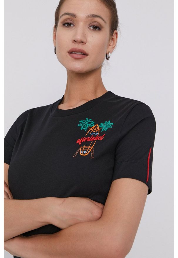 After Label - T-shirt. Okazja: na co dzień. Kolor: czarny. Wzór: aplikacja. Styl: casual