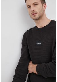 Calvin Klein - Bluza bawełniana. Okazja: na co dzień. Kolor: czarny. Materiał: bawełna. Wzór: gładki. Styl: casual #2