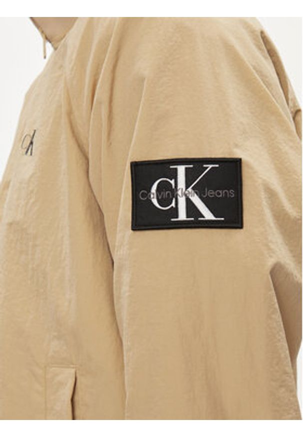 Calvin Klein Jeans Kurtka przejściowa Harrington J30J325102 Beżowy Regular Fit. Kolor: beżowy. Materiał: syntetyk