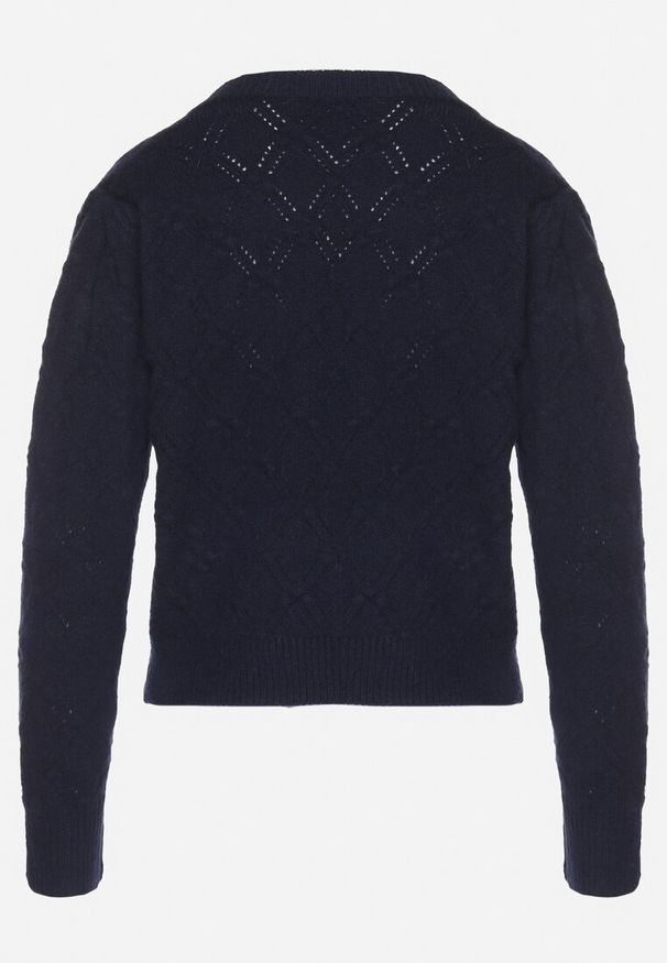 Born2be - Granatowy Klasyczny Sweter Ozdobiony Tłoczeniem Derista. Okazja: na co dzień. Kolor: niebieski. Materiał: jeans. Wzór: aplikacja. Styl: klasyczny
