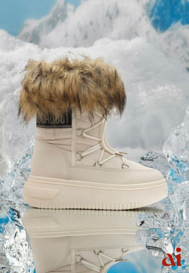 Renee - Beżowe Śniegowce na Grubej Podeszwie z Futerkiem Uplift. Okazja: na co dzień. Kolor: beżowy. Materiał: futro. Sezon: zima. Styl: casual