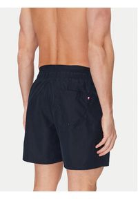 TOMMY HILFIGER - Tommy Hilfiger Szorty kąpielowe UM0UM03489 Granatowy Regular Fit. Kolor: niebieski. Materiał: syntetyk #4