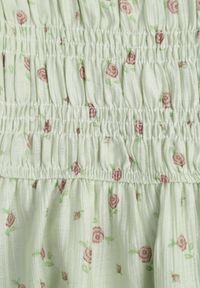 Renee - Zielona Rozkloszowana Sukienka z Tencelu w Stylu Baby Doll w Kwiatowy Print Harele. Okazja: na co dzień. Kolor: zielony. Wzór: nadruk, kwiaty. Typ sukienki: rozkloszowane. Materiał: poliester. Długość rękawa: krótki rękaw. Sezon: lato. Styl: casual. Długość: mini #5