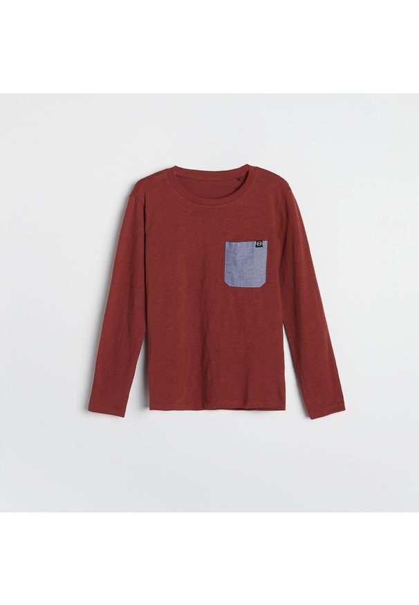 Reserved - Koszulka longsleeve z kieszenią - Bordowy. Kolor: czerwony. Długość rękawa: długi rękaw