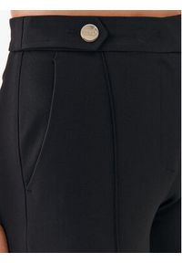 Liu Jo Spodnie materiałowe CF3382 J1857 Czarny Regular Fit. Kolor: czarny. Materiał: materiał, syntetyk #4