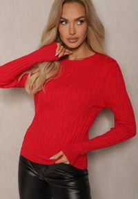 Renee - Czerwony Sweter z Wiskozą i Ozdobnym Splotem Saviana. Okazja: na co dzień. Kolor: czerwony. Materiał: wiskoza. Wzór: ze splotem. Styl: casual, elegancki #5