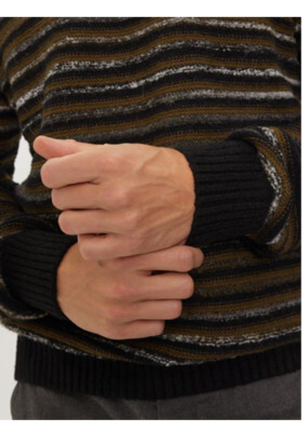BOSS - Boss Sweter 50523580 Czarny Regular Fit. Kolor: czarny. Materiał: syntetyk