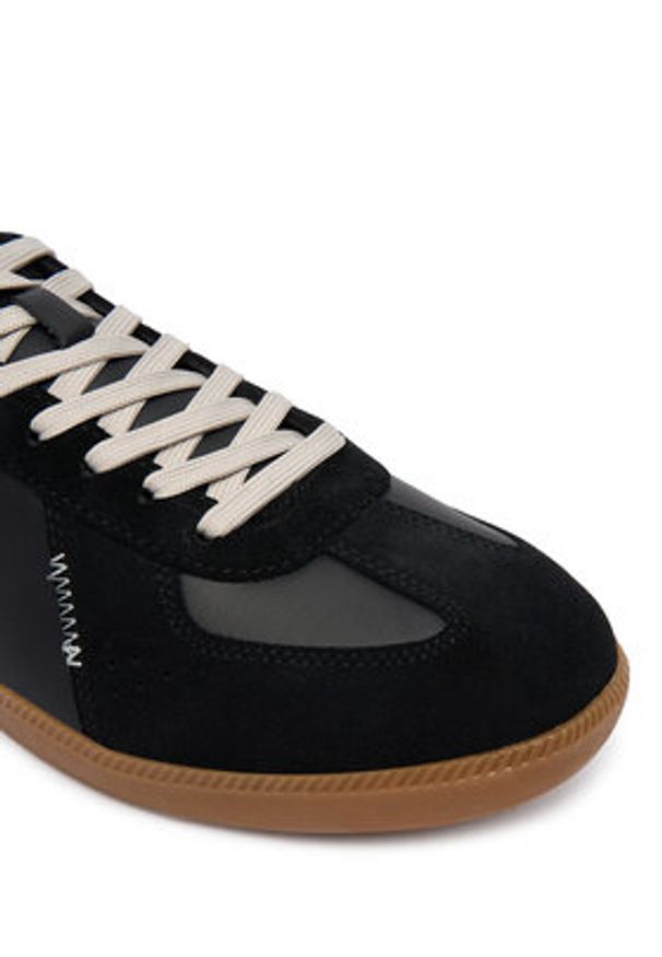 Aeronautica Militare Sneakersy 252SC0315UPL00244 Czarny. Kolor: czarny. Materiał: skóra