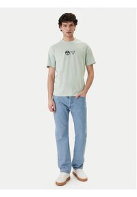 Guess T-Shirt GUESS x NORTH SAILS M6GI40 K3322 Zielony Regular Fit. Kolor: zielony. Materiał: bawełna #4