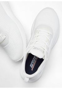 bonprix - Wygodne sneakersy marki Skechers z pianką memory. Okazja: na co dzień. Kolor: biały #2