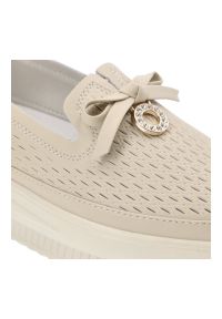 Beżowe Półbuty Damskie Venezia Stylowe Obuwie Damskie. Okazja: na co dzień. Kolor: beżowy. Materiał: skóra. Styl: elegancki #2