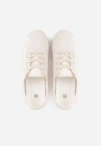 Renee - Beżowe Sneakersy Kultowe Tenisówki Y2K z Imitacji Zamszu Nerialle. Kolor: beżowy. Materiał: zamsz #8
