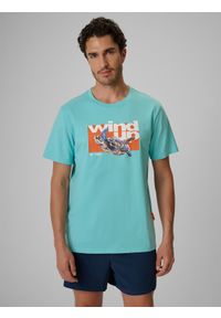4f - 4F T-shirt regular z nadrukiem męski - turkusowy XXL. Okazja: na co dzień, na plażę. Kolor: turkusowy. Materiał: materiał, bawełna, dzianina. Długość rękawa: długi rękaw. Wzór: nadruk. Sezon: lato. Styl: wakacyjny, casual, klasyczny #1