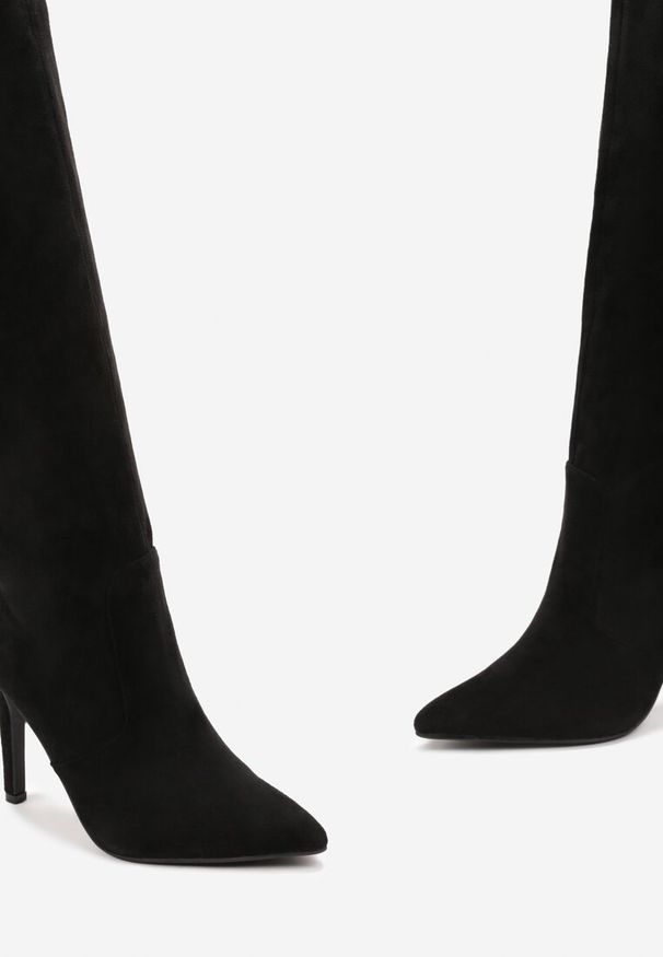 Born2be - Czarne Kozaki na Szpilce ze Szpiczastym Noskiem Velvita. Okazja: do pracy, na co dzień. Nosek buta: szpiczasty. Kolor: czarny. Obcas: na szpilce. Styl: casual, wizytowy