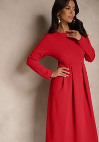 Renee - Czerwona Rozkloszowana Sukienka w Eleganckim Stylu Temilissa. Okazja: na co dzień, na spotkanie biznesowe, na imprezę. Kolor: czerwony. Typ sukienki: rozkloszowane. Styl: elegancki #3