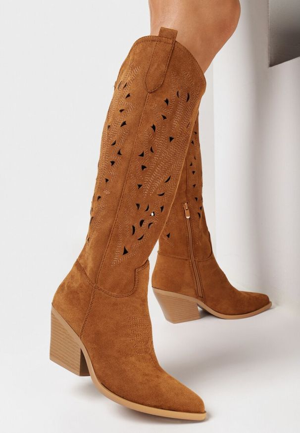 Born2be - Brązowe Ażurowe Kozaki przed Kolano na Ściętym Słupku Tirita. Wysokość cholewki: przed kolano. Kolor: brązowy. Szerokość cholewki: normalna. Wzór: ażurowy. Obcas: na słupku. Styl: elegancki