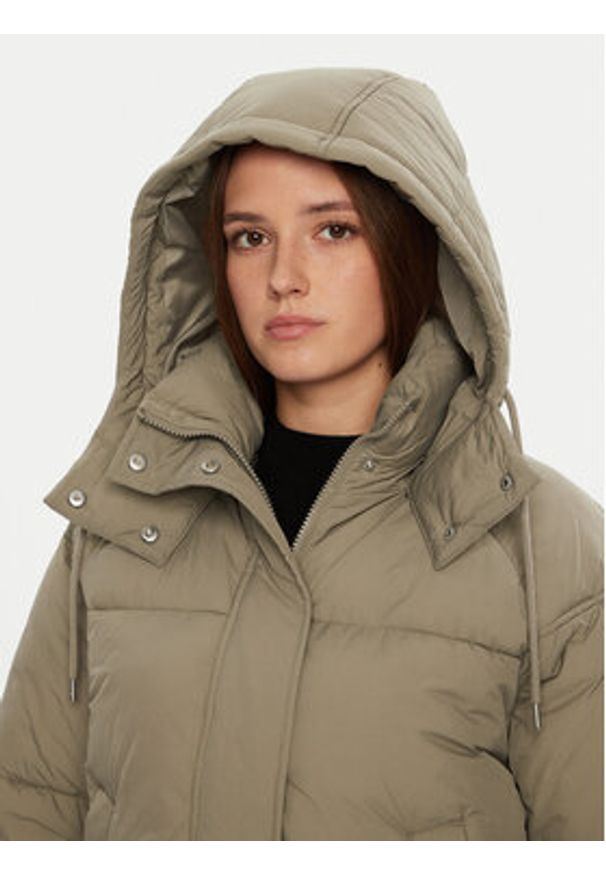 only - ONLY Kurtka zimowa Hope 15322013 Zielony Regular Fit. Kolor: zielony. Materiał: syntetyk. Sezon: zima