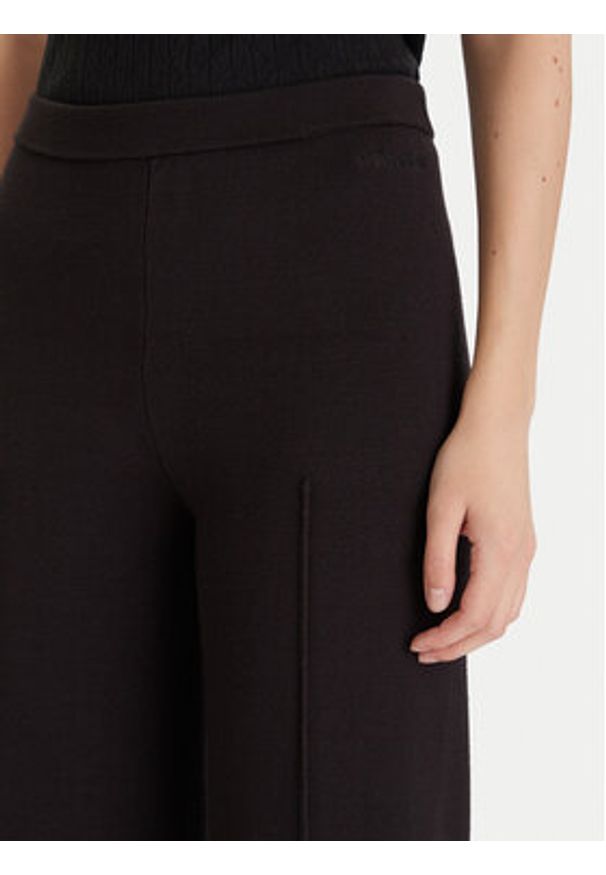 Calvin Klein Spodnie dzianinowe LV044D368G Czarny Wide Leg. Kolor: czarny. Materiał: syntetyk