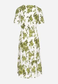 Born2be - Zielona Sukienka z Bawełny Ażurowa w Kwiaty z Rozkloszowanym Dołem Florbia. Okazja: na co dzień. Kolor: zielony. Materiał: bawełna. Długość rękawa: krótki rękaw. Wzór: kwiaty, ażurowy. Sezon: wiosna. Typ sukienki: rozkloszowane. Styl: klasyczny, casual #4