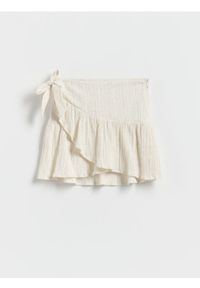 Reserved - Wiskozowa spódnica z domieszką lnu - kremowy. Kolor: kremowy. Materiał: len, wiskoza #1