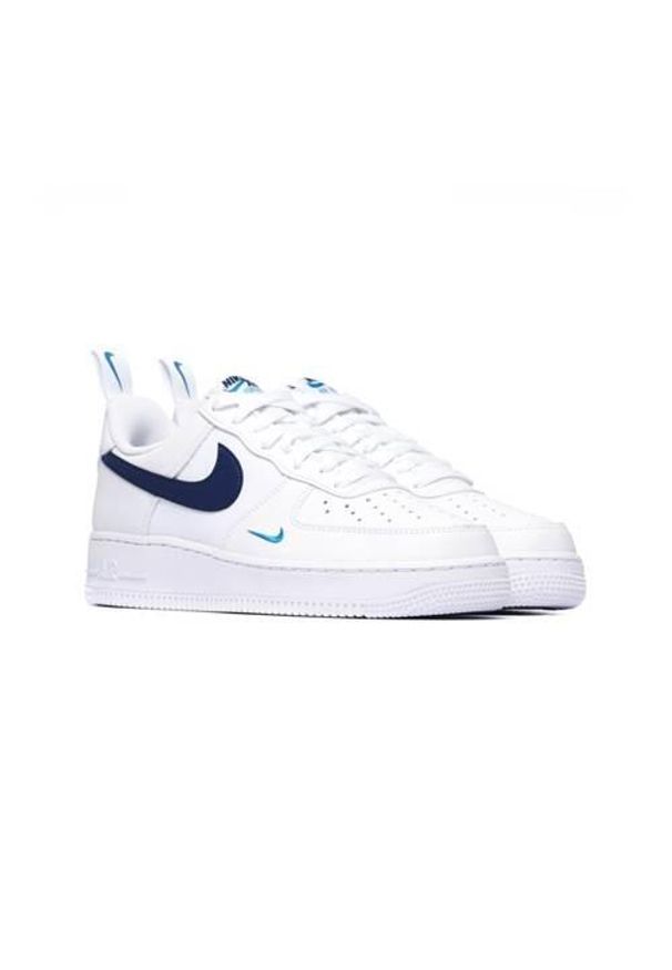 Buty do chodzenia męskie Nike Air Force 1 '07 Low. Zapięcie: sznurówki. Kolor: wielokolorowy. Materiał: guma, tkanina, skóra. Szerokość cholewki: normalna. Model: Nike Air Force. Sport: turystyka piesza