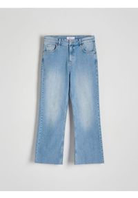 Reserved - Jeansy mini flare z wysokim stanem - niebieski. Stan: podwyższony. Kolor: niebieski #1
