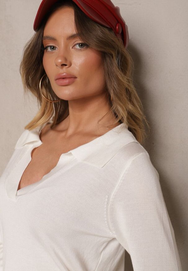 Renee - Biały Sweter z Wiskozą i Ozdobnym Kołnierzykiem Ceaola. Okazja: na co dzień, do pracy, na spotkanie biznesowe. Kolor: biały. Materiał: wiskoza. Styl: biznesowy, casual