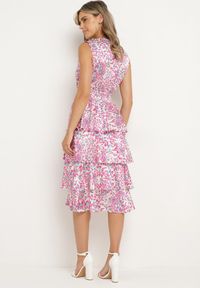 Born2be - Różowa Sukienka z Kopertowym Dekoltem i Gumką w Pasie z Falbankami Dimolia. Okazja: na co dzień. Typ kołnierza: kołnierz z falbankami. Kolor: różowy. Materiał: tkanina, skóra. Sezon: lato. Typ sukienki: kopertowe. Styl: klasyczny, casual, elegancki #6