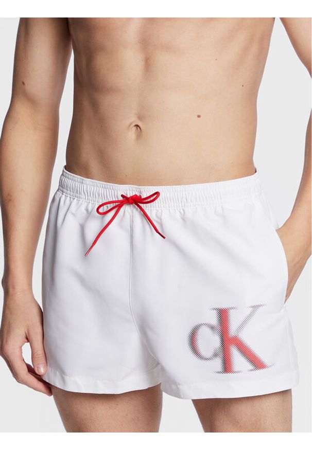 Calvin Klein Swimwear Szorty kąpielowe KM0KM00801 Biały Regular Fit. Kolor: biały. Materiał: syntetyk