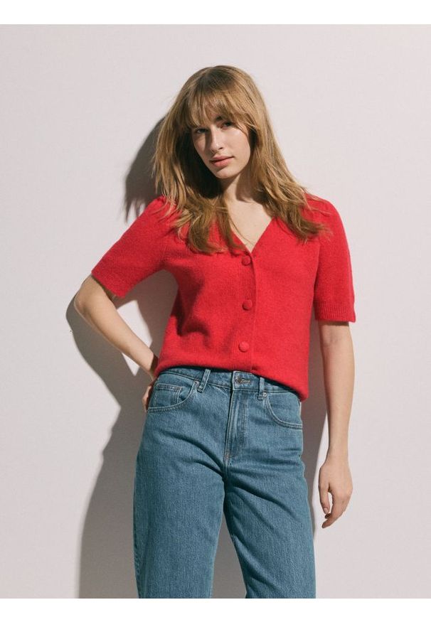 Reserved - Kardigan z wełną - czerwony. Kolor: czerwony. Materiał: wełna