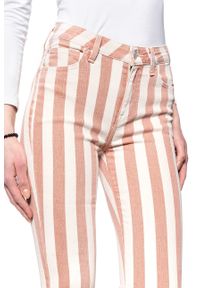 Lee - SPODNIE DAMSKIE LEE SKINNY HIGH WAIST TERACOTTA L626LIMG 112114249. Stan: podwyższony