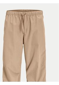 Jack & Jones - Jack&Jones Spodnie materiałowe Parachute 12260931 Beżowy Loose Fit. Kolor: beżowy. Materiał: bawełna #11