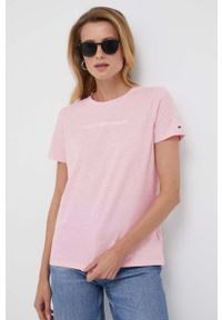 TOMMY HILFIGER - Tommy Hilfiger t-shirt damski kolor różowy. Kolor: różowy. Materiał: bawełna, dzianina. Wzór: nadruk #1