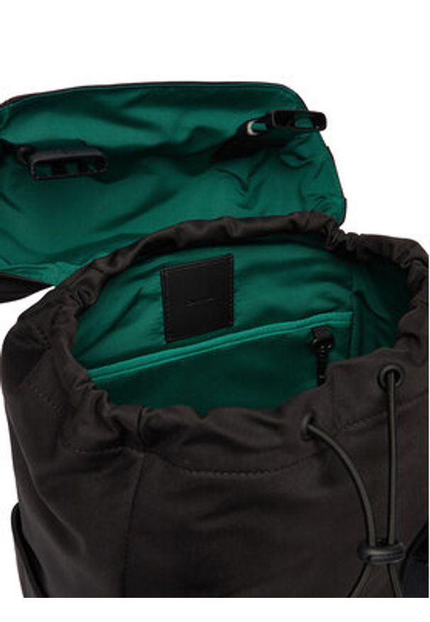 Calvin Klein Plecak Canvas Mix Backpack LV04D3364G Czarny. Kolor: czarny. Materiał: materiał