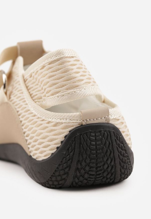 Renee - Ciemnobeżowe Sneakeriny z Siateczki z Zapięciem na Rzep Vianate. Okazja: na co dzień. Zapięcie: rzepy. Kolor: beżowy. Materiał: koronka, skóra