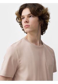 4f - T-shirt regular z bawełny organicznej męski. Kolor: beżowy. Materiał: bawełna