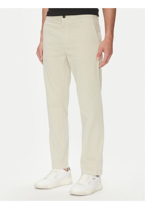 BOSS Chinosy 50534378 Beżowy Regular Fit. Kolor: beżowy. Materiał: bawełna