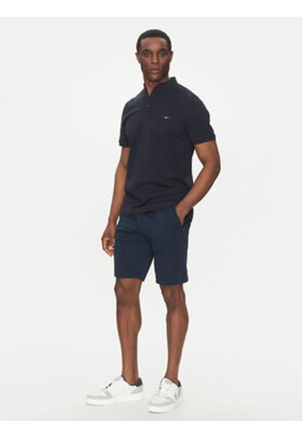 Hechter Paris Szorty materiałowe 26664 151365 Granatowy Regular Fit. Kolor: niebieski. Materiał: bawełna
