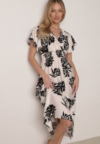 Born2be - Biała Wiskozowa Sukienka o Rozkloszowanym Kroju z Kopertowym Dekoltem Morgassa. Okazja: na co dzień. Kolor: biały. Materiał: wiskoza. Wzór: kwiaty. Sezon: lato. Typ sukienki: kopertowe. Styl: casual, klasyczny #1