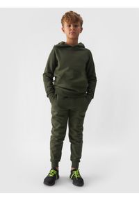4f - 4F Spodnie dresowe joggery chłopięce - khaki 140 (9-10 lat). Okazja: na co dzień. Kolor: brązowy, oliwkowy, wielokolorowy. Materiał: dresówka. Sezon: lato. Styl: casual, sportowy #1