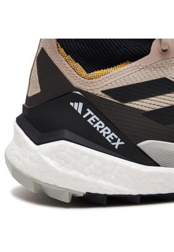 Adidas - adidas Trekkingi Terrex Free Hiker 2.0 Hiking IE5117 Beżowy. Kolor: beżowy. Materiał: mesh, materiał. Model: Adidas Terrex. Sport: turystyka piesza