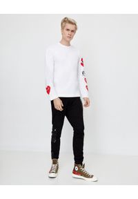 COMME DES GARCONS PLAY - Biała koszulka z czerwonymi sercami. Okazja: na co dzień. Kolor: biały. Materiał: jeans, bawełna. Długość rękawa: długi rękaw. Długość: długie. Styl: casual, elegancki #2