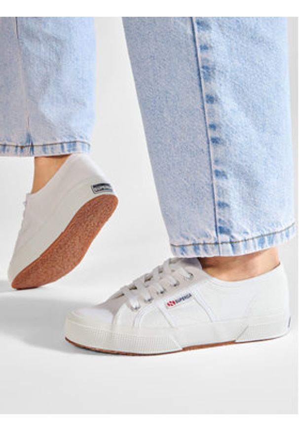 Superga Tenisówki 2750 Cotu Classic S000010 Biały. Kolor: biały. Materiał: materiał