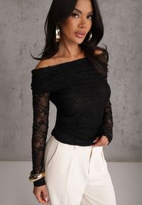 Renee - Czarna Bluzka z Koronki i Dekoltem Typu Bardot Adrageia. Kolor: czarny. Materiał: koronka. Wzór: koronka #1
